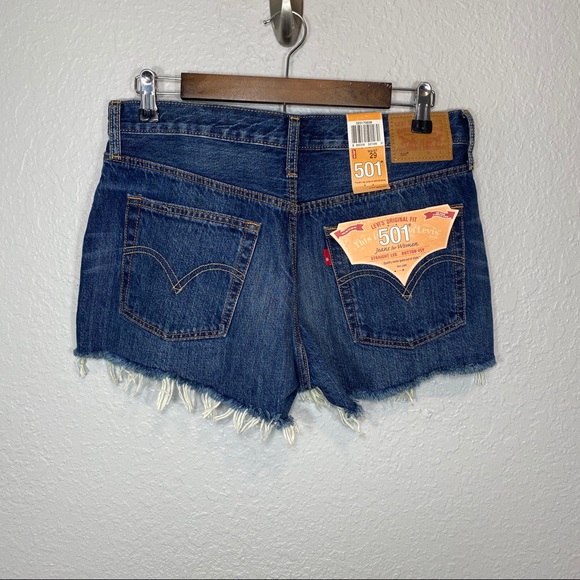 Levi’s | 501 Original Fit Straight‎ Leg Button Fly - Picture 7 of 9